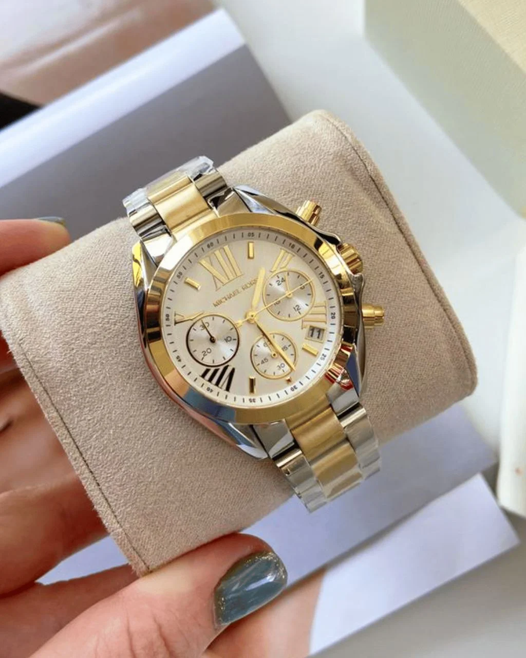 Michael Kors Bradshaw MK5974 - View 2